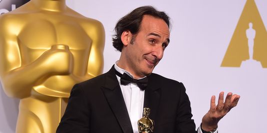 Alexandre Desplat vince l'Oscar per The Grand Budapest Hotel (foto: Le Monde)