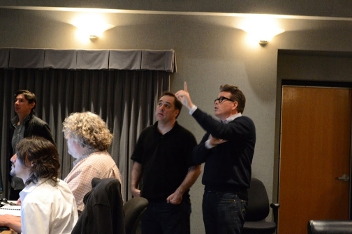 Joe Kraemer e il regista Chris McQuarrie durante la registrazione della colonna sonora di Jack Reacher