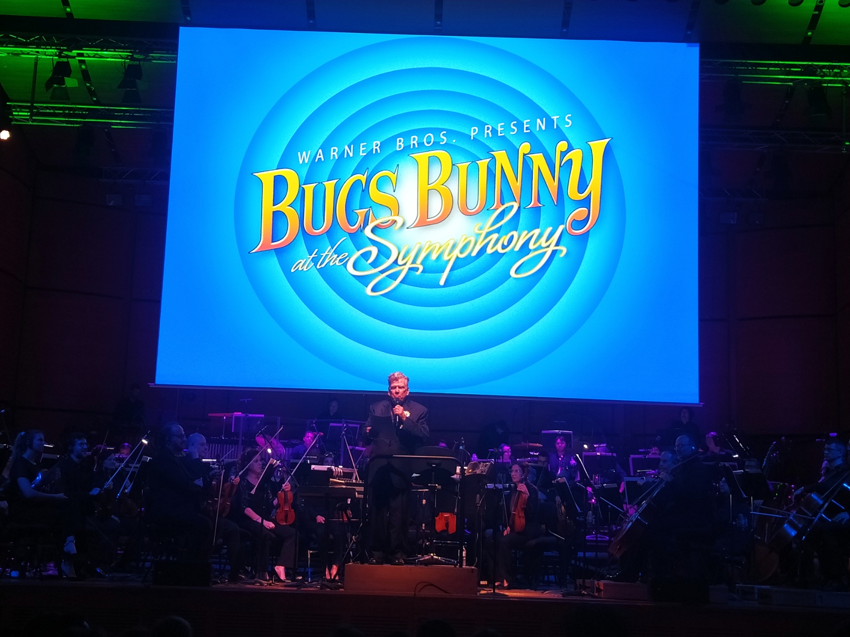 foto bugs bunny at symphony milano 2026 4