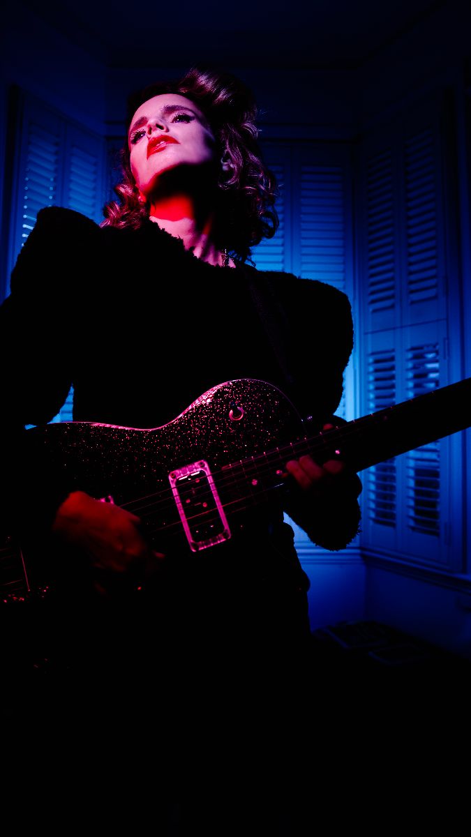 foto anna calvi