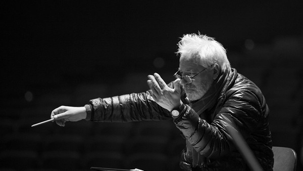 foto franco piersanti concerto dirige
