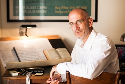 Il direttore d'orchestra Timothy Brock