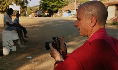 Nicholas Vreeland nicholas_vreeland_monk_with_a_camera_02.jpg
